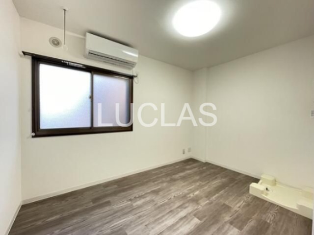 ウエストインパート１３ リビング