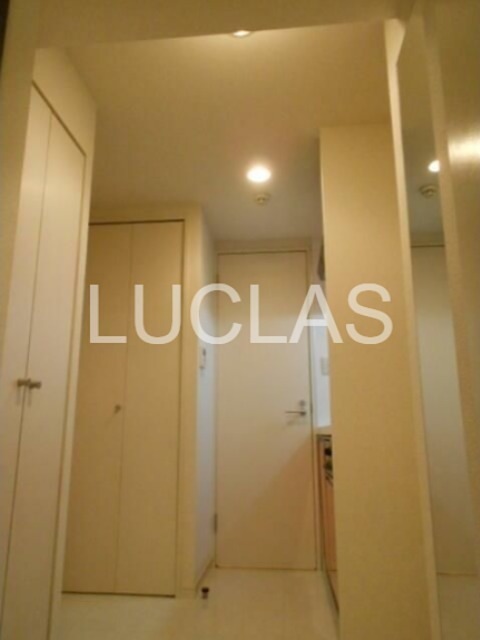 ヴァレッシア椎名町駅前シティ 玄関