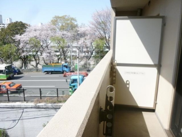 グランハイツ東新宿 ベランダ