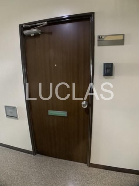 シャルマン文京千駄木 玄関