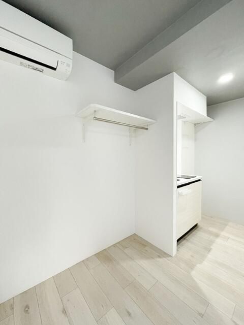 Ｎｉｓｈｉ－Ｎｉｐｐｏｒｉ　Ｔｅｒｒａｃｅ その他3