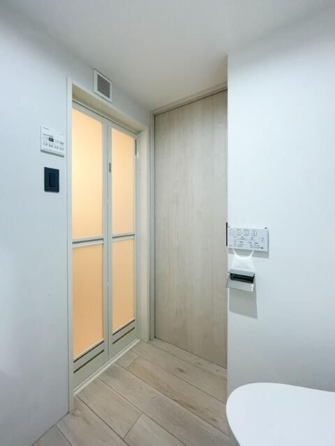 Ｎｉｓｈｉ－Ｎｉｐｐｏｒｉ　Ｔｅｒｒａｃｅ その他7