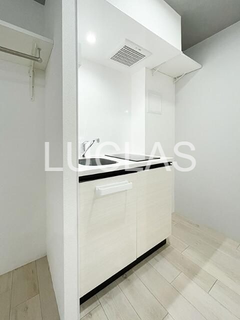 Ｎｉｓｈｉ－Ｎｉｐｐｏｒｉ　Ｔｅｒｒａｃｅ キッチン