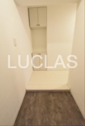 ＴＨＥ　ＣＬＡＳＳ　ＯＭＯＲＩ　ＲＥＳＩＤＥＮＣＥ 玄関