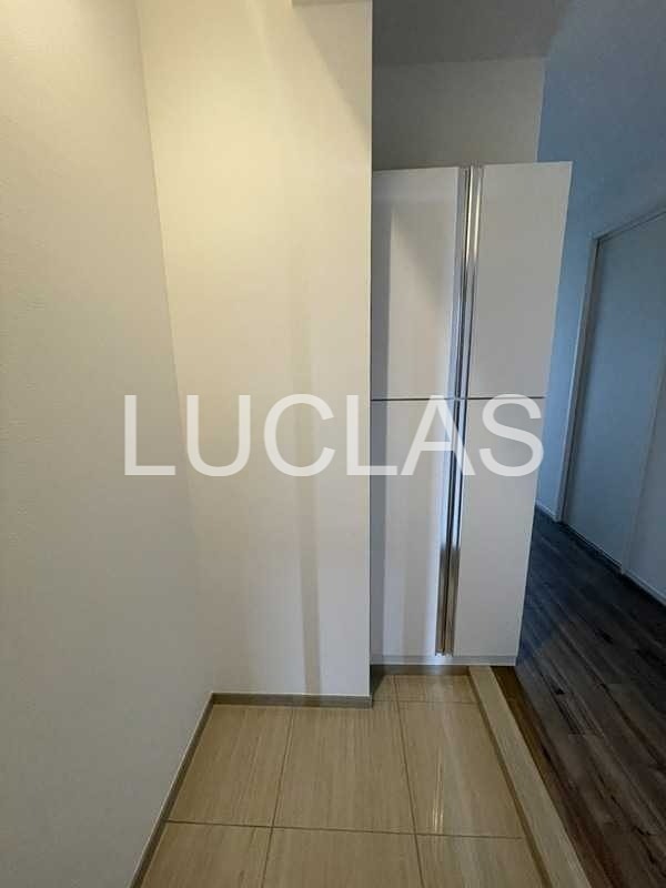 エストゥルース小竹向原 玄関