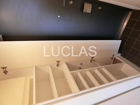 ウィルテラス千歳烏山 玄関