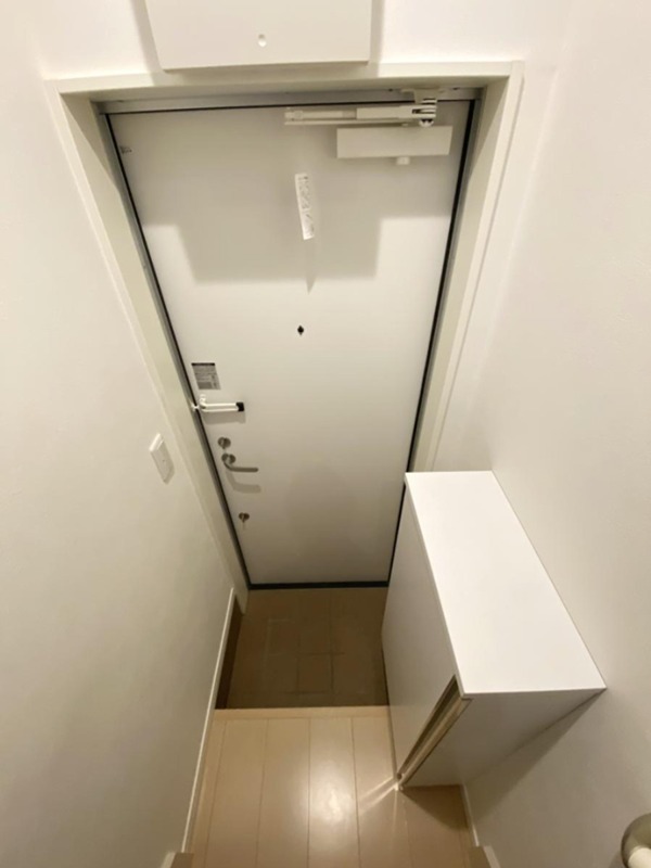 ヴィラ　パルスター 玄関