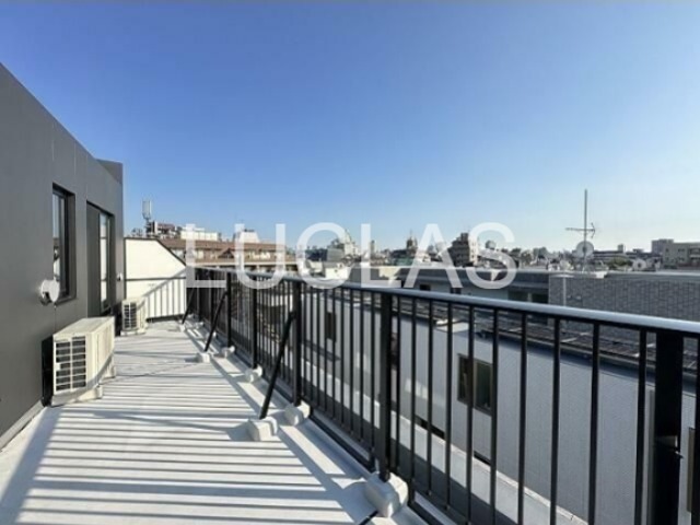 オープンブルーム渋谷本町 ベランダ