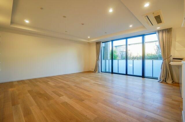 グランドメゾン代沢 リビング