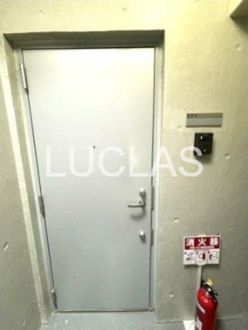 アズール世田谷 玄関