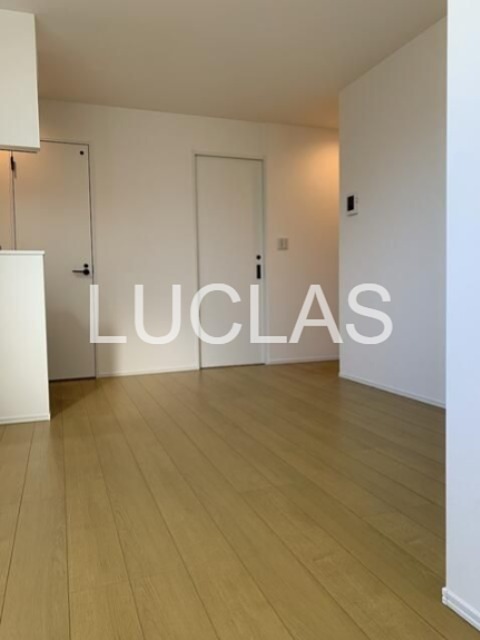 ソルナクレイシア下北沢 リビング