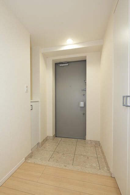 ガーデニエール砧レジデンス 玄関