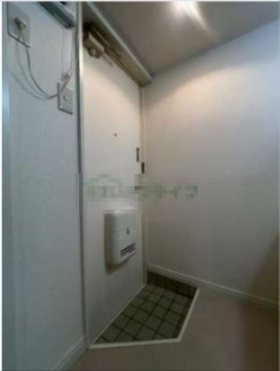 中井マーサ 玄関