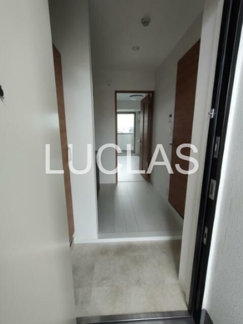 インセンス上野根岸 玄関