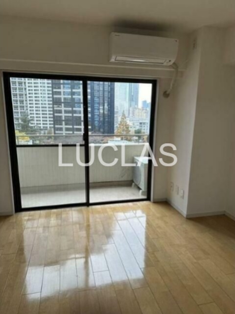 コアロード西新宿 リビング