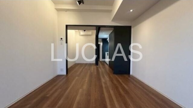 ＺＯＯＭ新宿御苑前 リビング