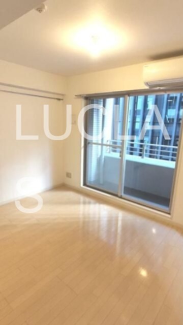 レジディア三越前 リビング