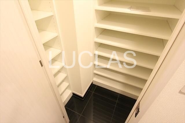 パレステージ文京江戸川橋 玄関