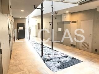 B CITY APARTMENT　SHINJUKU　NW 玄関