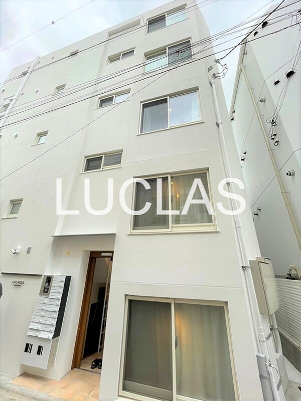 シカダナカノ ベランダ