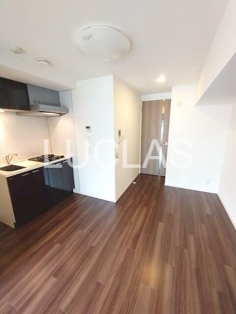 エステムプラザ市谷外濠公園 リビング