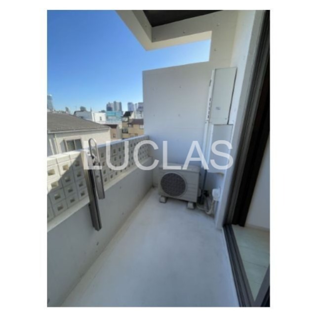 ミリアレジデンス北新宿 ベランダ