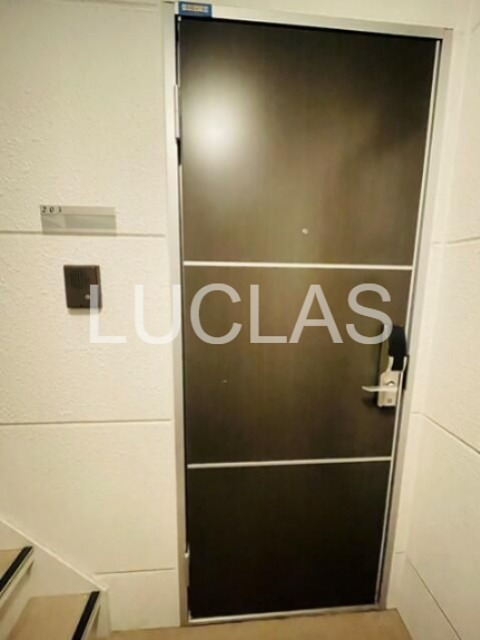 エスパシオ王子神谷 玄関