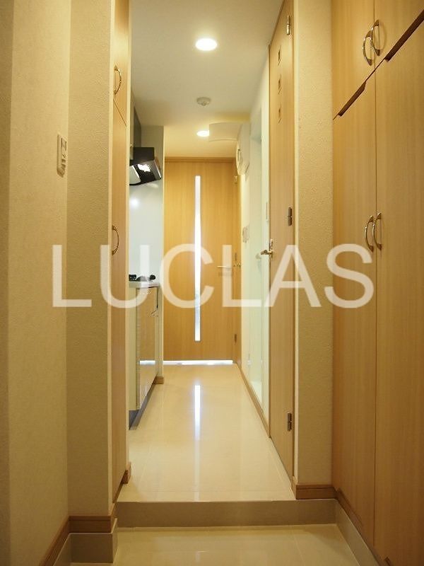 ルーブル市ヶ谷 玄関