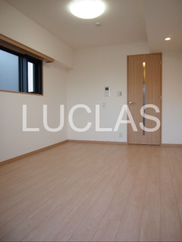 ルーブル市ヶ谷 ベッドルーム