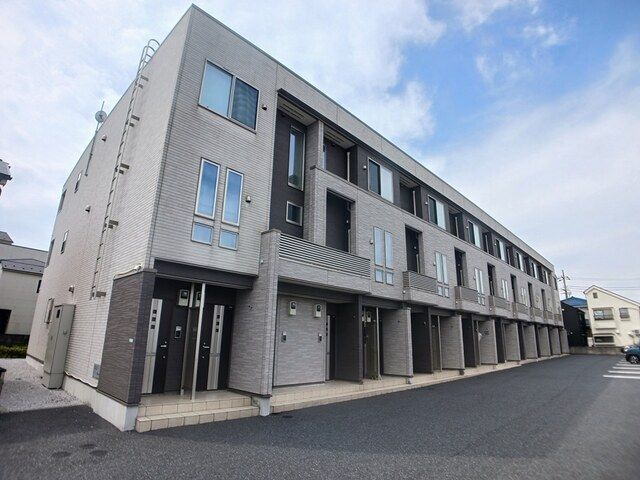 スカイレオ 201号室 外観