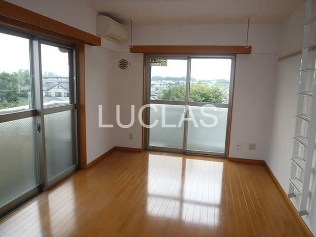 ロイヤルコート氷川台 ベッドルーム