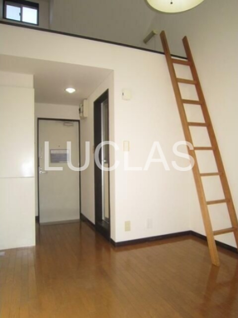 メゾン中野 ベッドルーム