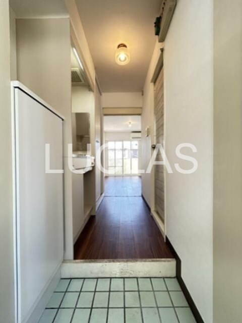 イエローエンバシー 玄関