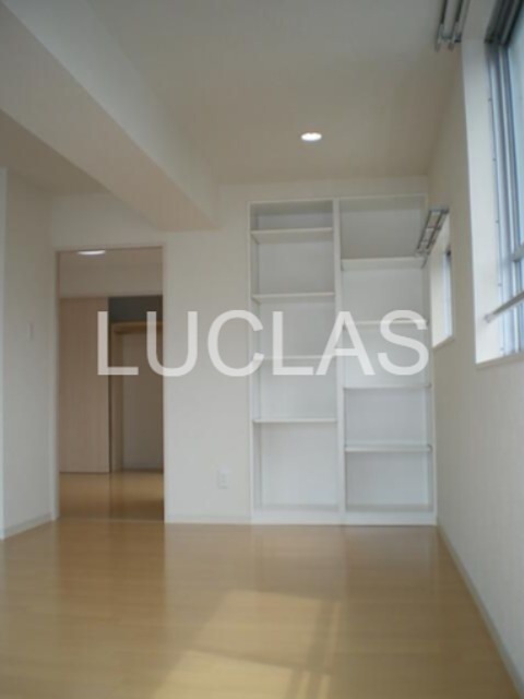 四谷グリーンマンション リビング