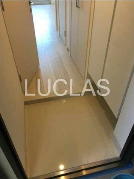 ザ・レジデンス三ノ輪 玄関