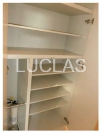 カスタリア新宿御苑  玄関