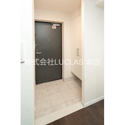 PRIME URBAN 東中野　COURT 玄関