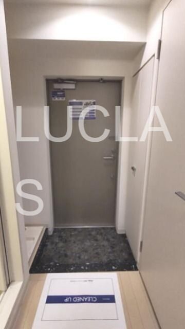 レジディア三越前 玄関