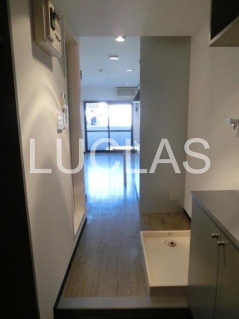 スピティ落合 玄関