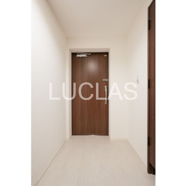 ウェルスクエア中野坂上 玄関