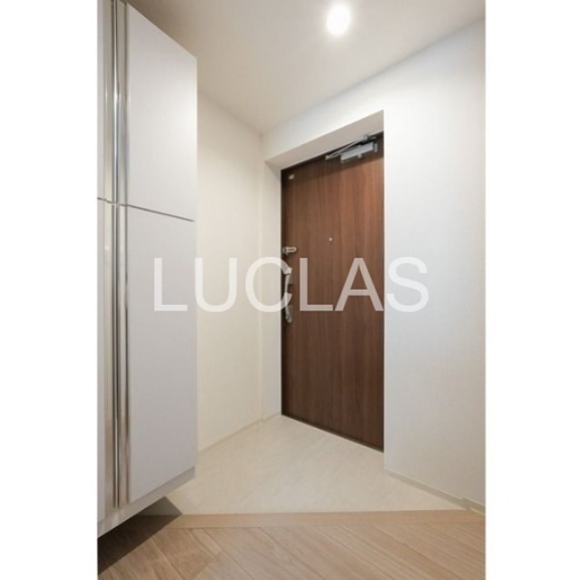 ウェルスクエア中野坂上 玄関