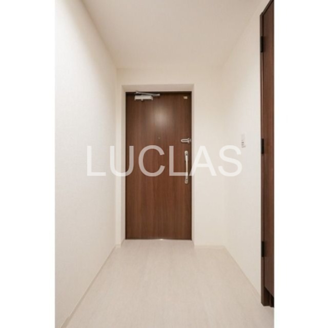 ウェルスクエア中野坂上 玄関