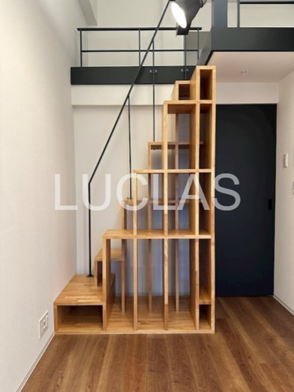 ＺＯＯＭ新宿御苑前 リビング