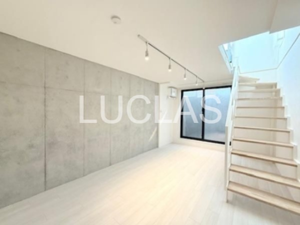 ＡＬＥＲＯ新中野ＩＩ リビング