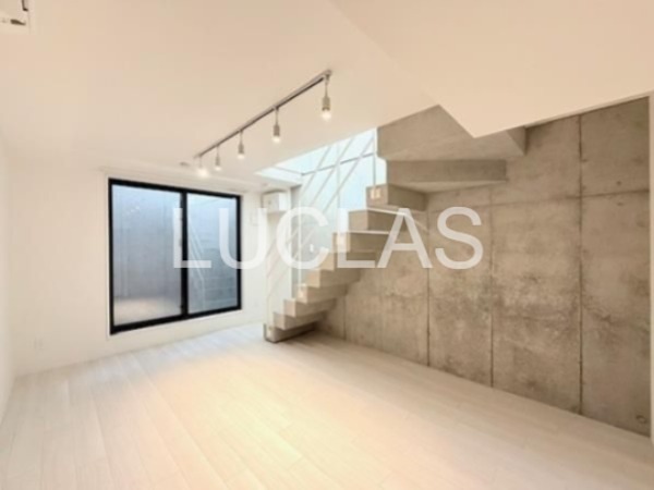 ＡＬＥＲＯ新中野ＩＩ リビング