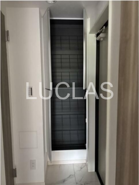 レオーネ早稲田 玄関