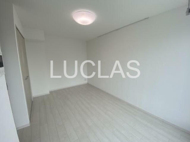 クレストコート綾瀬 リビング