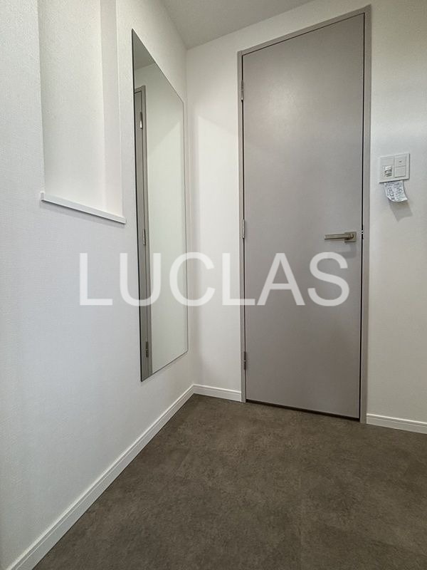 スプランディッド大島 玄関