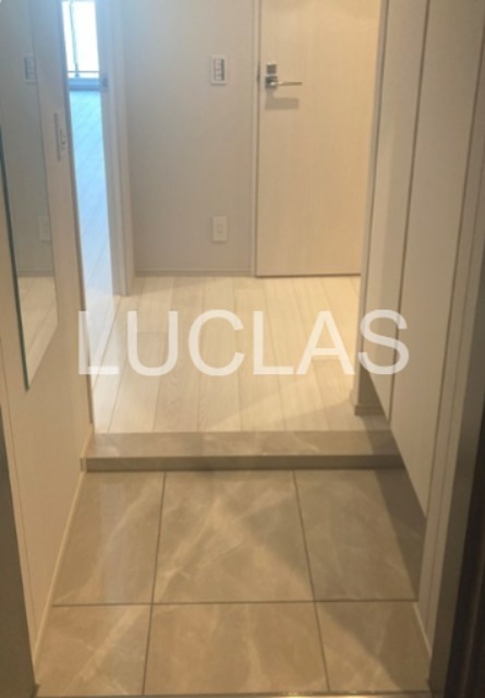 ルフォンプログレ中野坂上 玄関