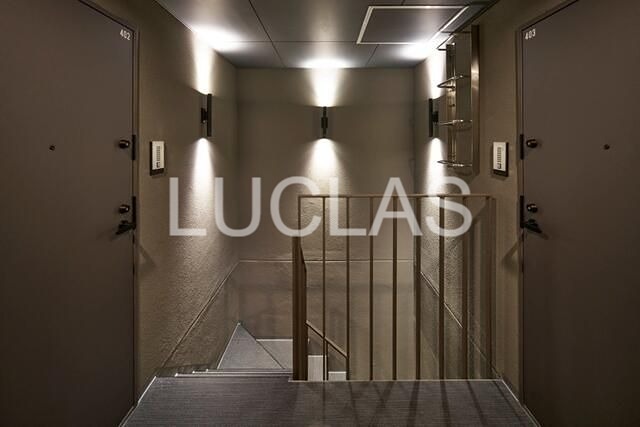 ｔｈｅ　ｔｒｉａｓ　ｎｉｓｈｉｎｉｐｐｏｒｉ 玄関